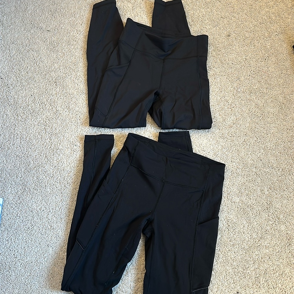 Black Lulu lemon leggings